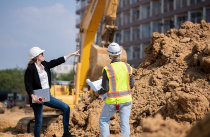 construction-manager-and-engineer-working-construc-2026-01-09-06-43-11-utc